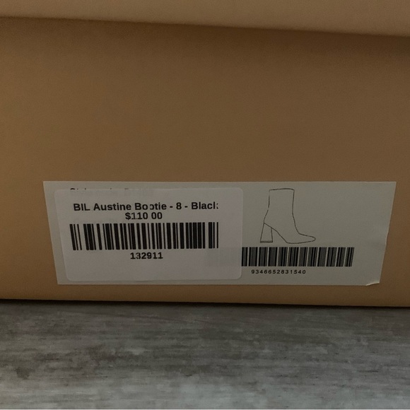 Billini Austin Bootie - Picture 7 of 8